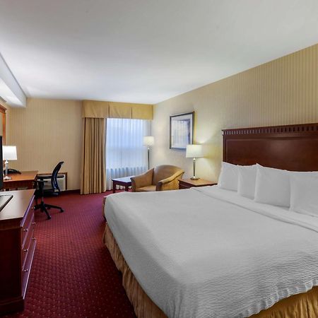 פיטרבורו Best Western Plus Otonabee Inn מראה חיצוני תמונה