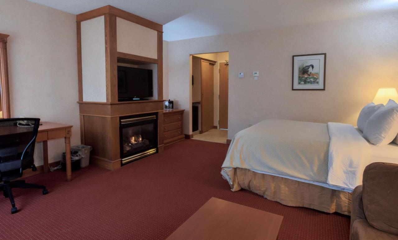 פיטרבורו Best Western Plus Otonabee Inn מראה חיצוני תמונה