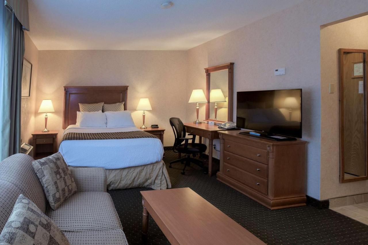 פיטרבורו Best Western Plus Otonabee Inn מראה חיצוני תמונה