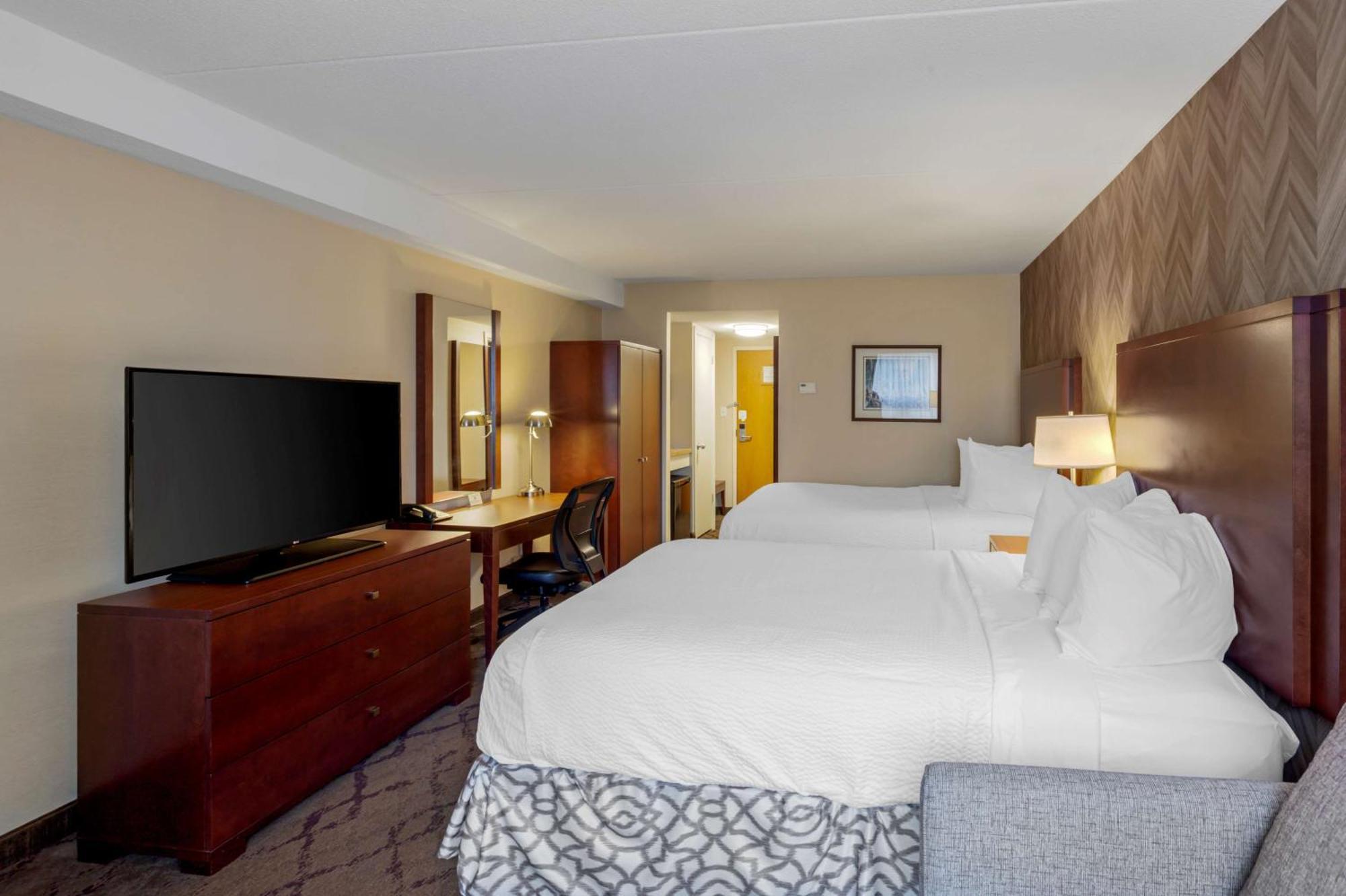 פיטרבורו Best Western Plus Otonabee Inn מראה חיצוני תמונה