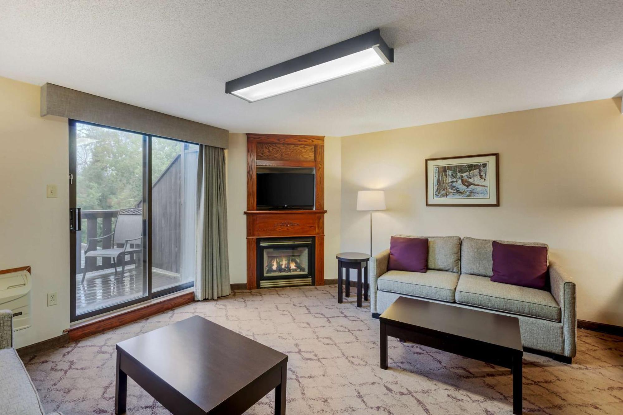 פיטרבורו Best Western Plus Otonabee Inn מראה חיצוני תמונה